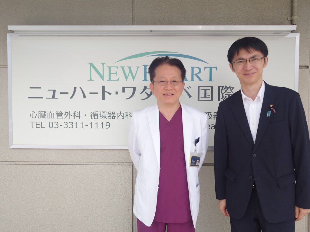 参議院議員の小林孝一郎先生がロボット心臓手術の視察のために来院されました